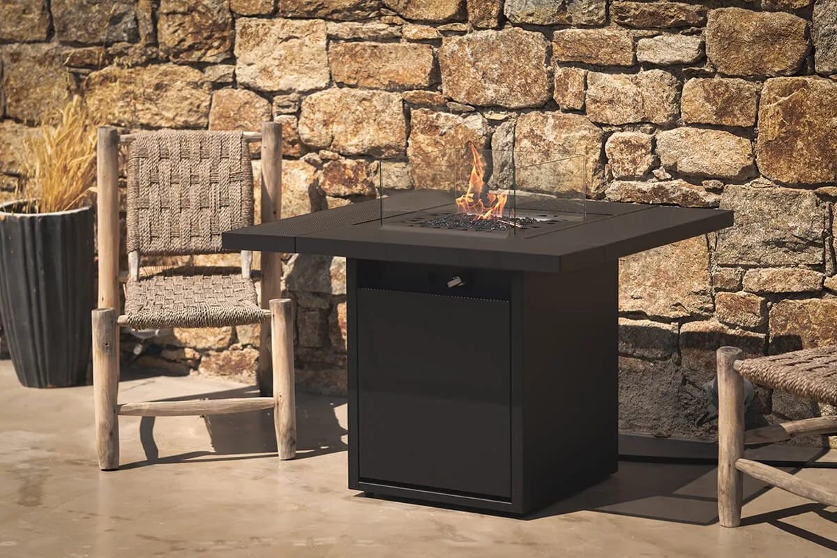 PLANIKA Square table