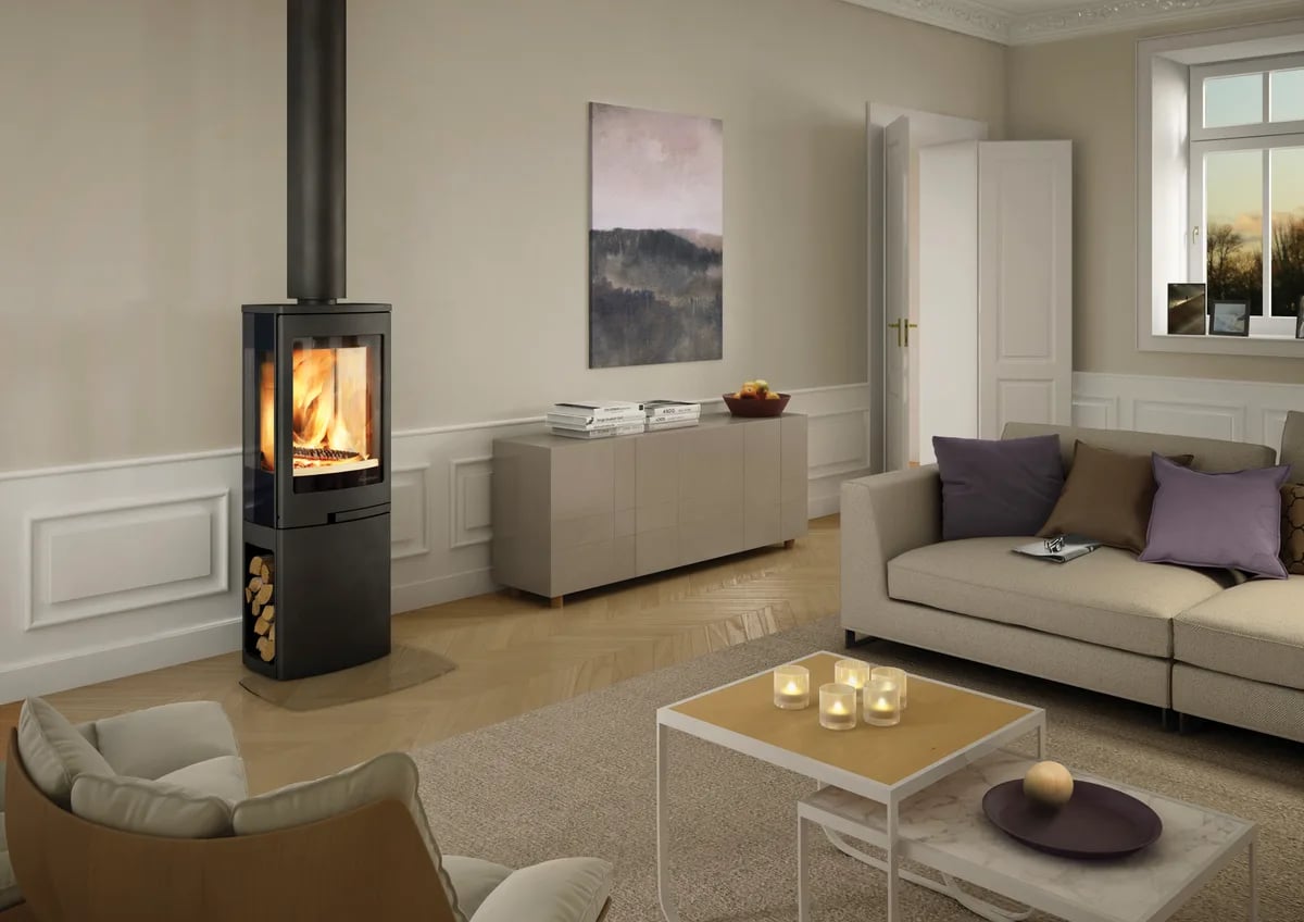 Nordpeis Duo 2 vedovn med skorsteinstilkobling i stue