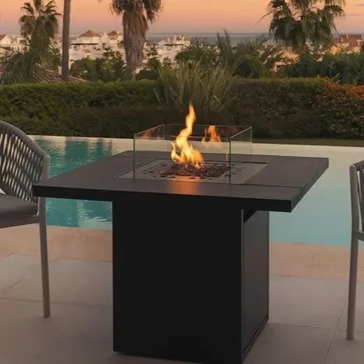PLANIKA Square table